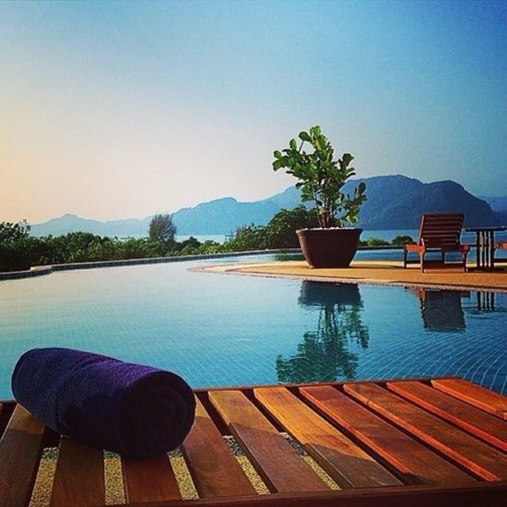 Adya Hotel Langkawi Kuah Exteriör bild