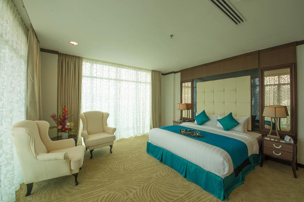 Adya Hotel Langkawi Kuah Exteriör bild
